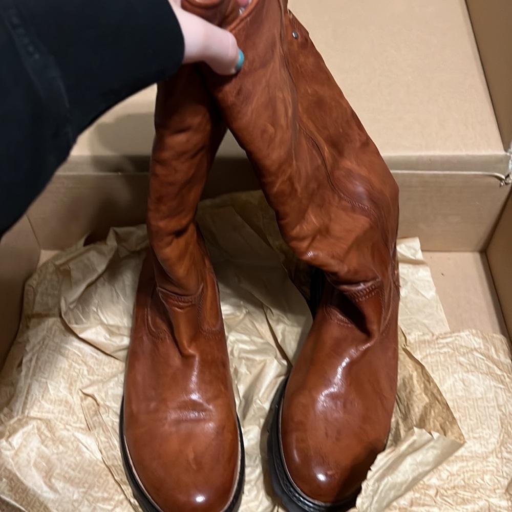 Brown Boots,Great condition!!